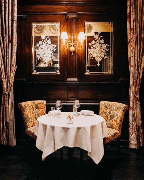 Bristol-Grill_bordforto_2(c)Hotel Bristol