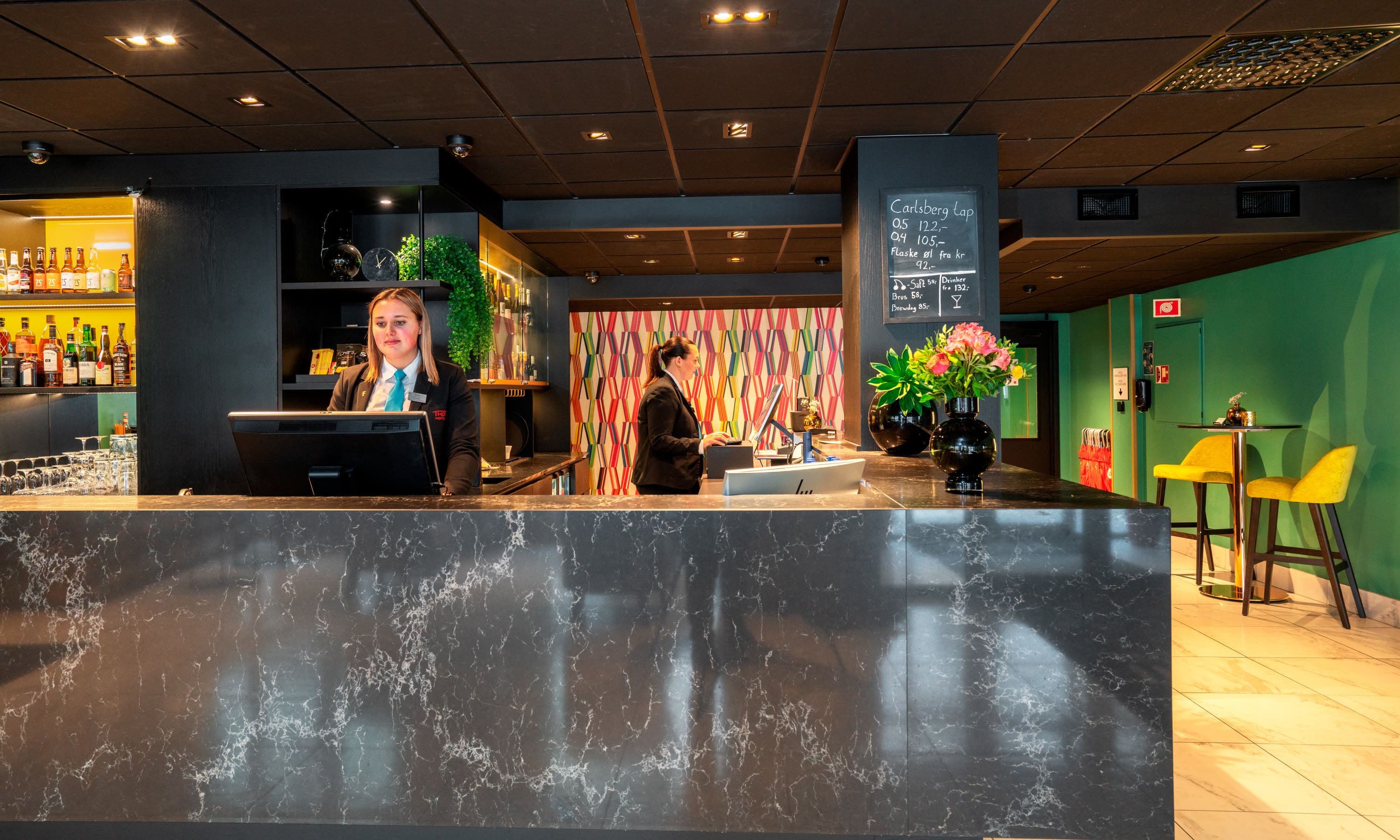 114362_Thon-Hotel-Bristol-Bergen-Resepsjon