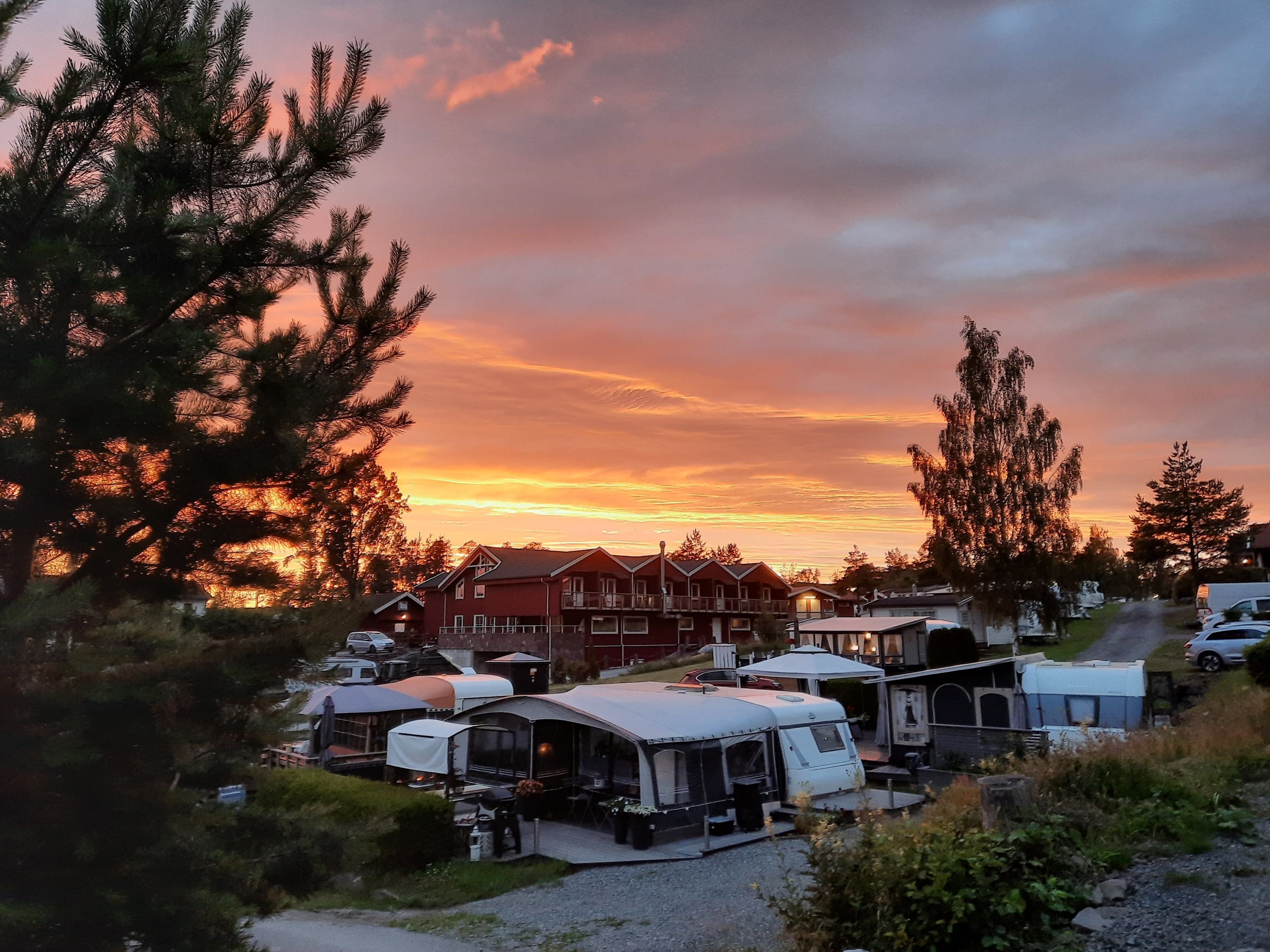 Gård og camping soloppgang