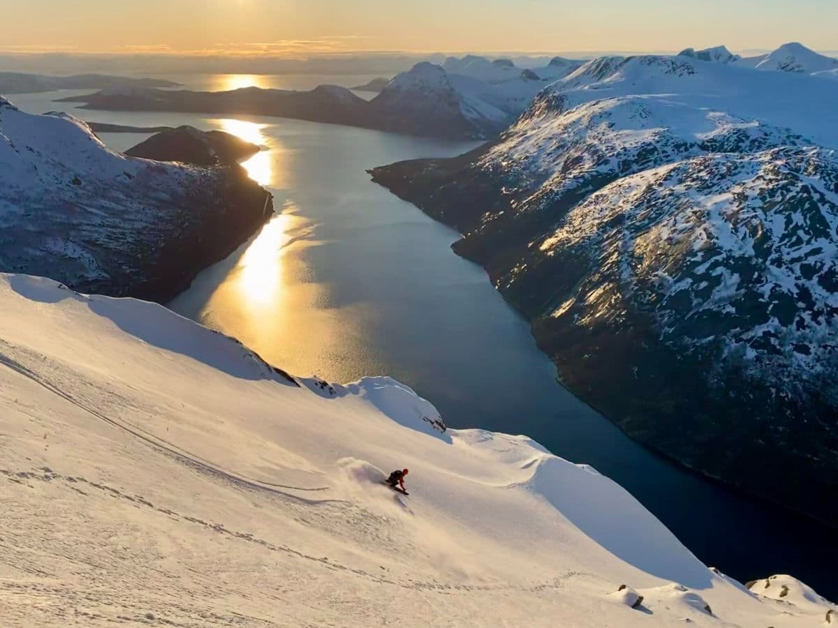 Ski touring around Narvik