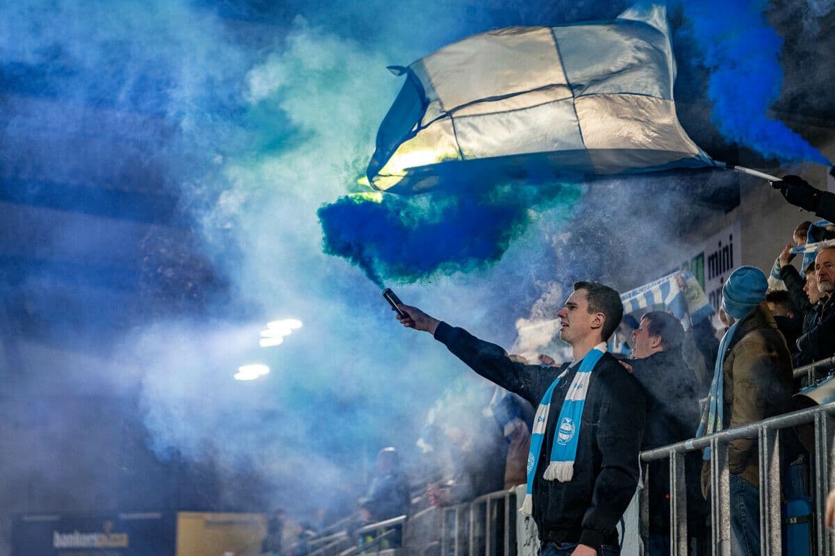 Football match Sandnes Ulf - Sogndal